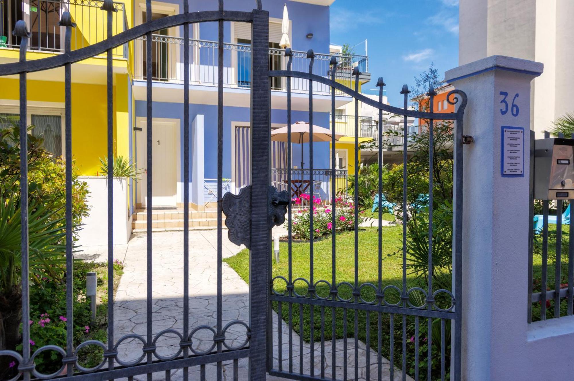 Residence Amarein Caorle Bagian luar foto