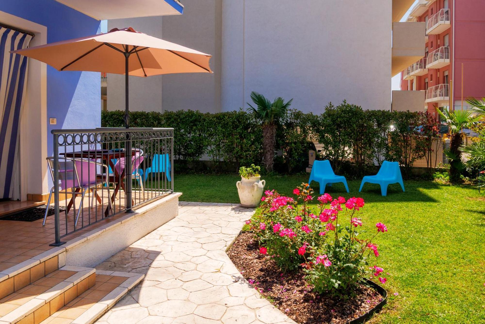 Residence Amarein Caorle Bagian luar foto