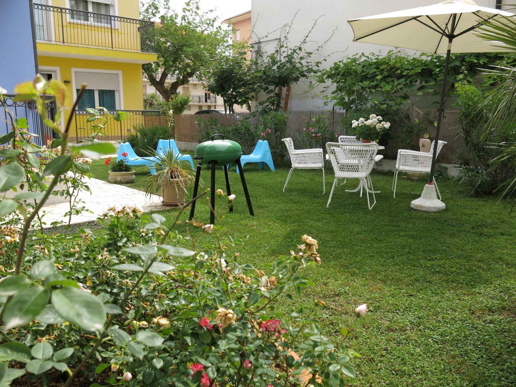 Residence Amarein Caorle Bagian luar foto