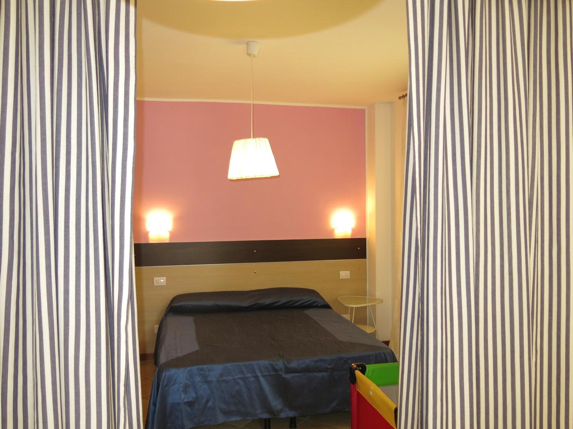 Residence Amarein Caorle Bagian luar foto